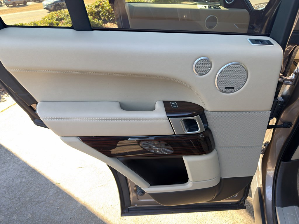 Used 2016 Land Rover Range Rover Supercharged image 32