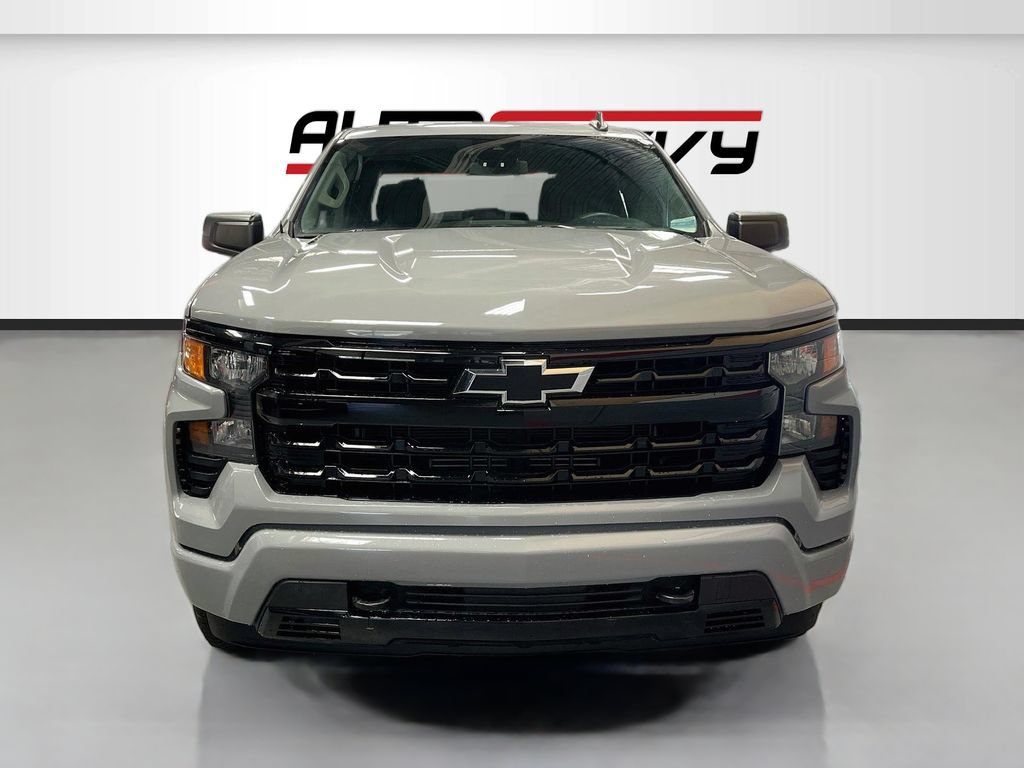 Used 2025 Chevrolet Silverado 1500 Custom w/ Turbomax Blackout Package AWD/4WD image 2