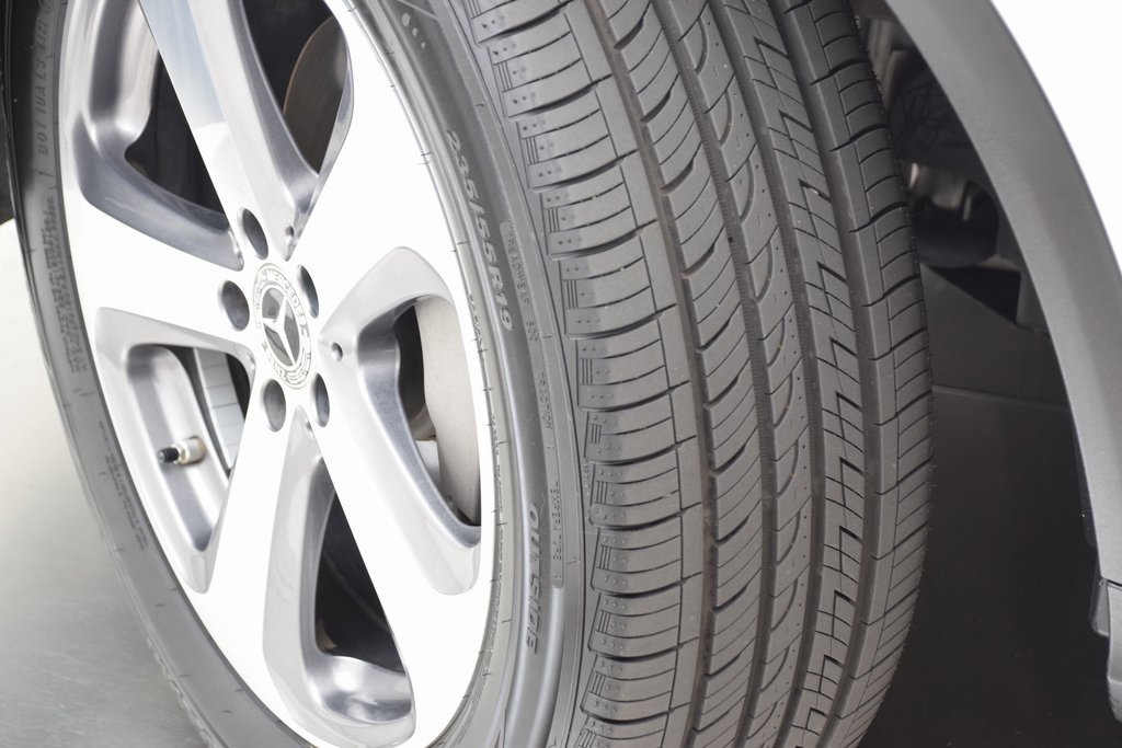 Used 2022 Mercedes-Benz GLC 300 image 32