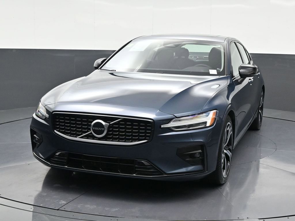 Used 2023 Volvo S60 B5 Core w/ Protection Package image 8
