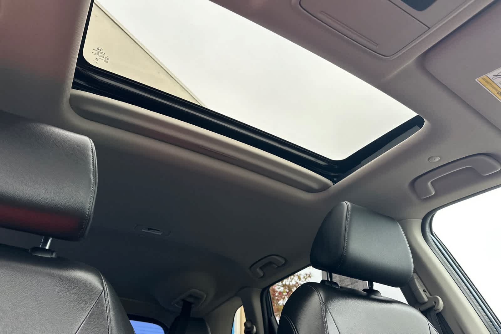 Used 2025 Honda CR-V EX-L image 18