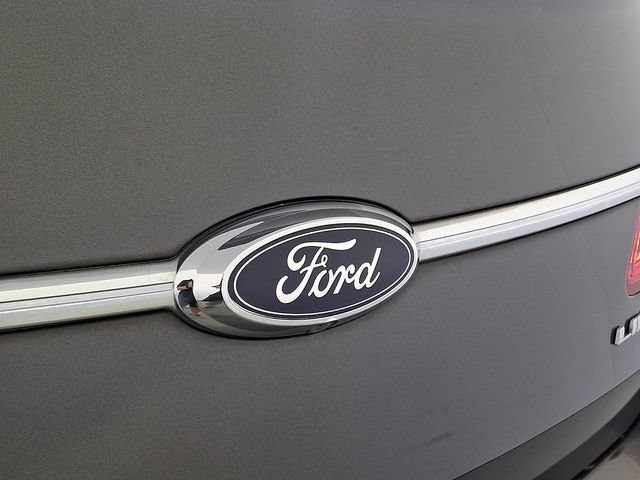 Used 2016 Ford Taurus Limited w/ Equipment Group 301A FWD image 36