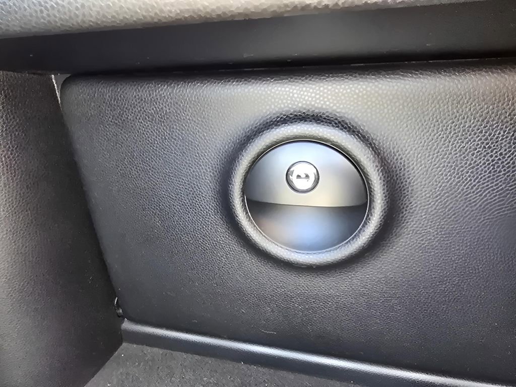 Used 2013 MINI Cooper Roadster S image 25