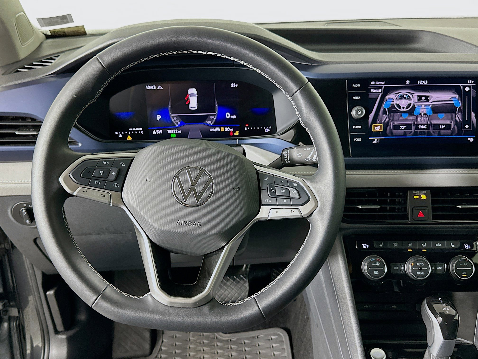 Used 2024 Volkswagen Taos SE image 18