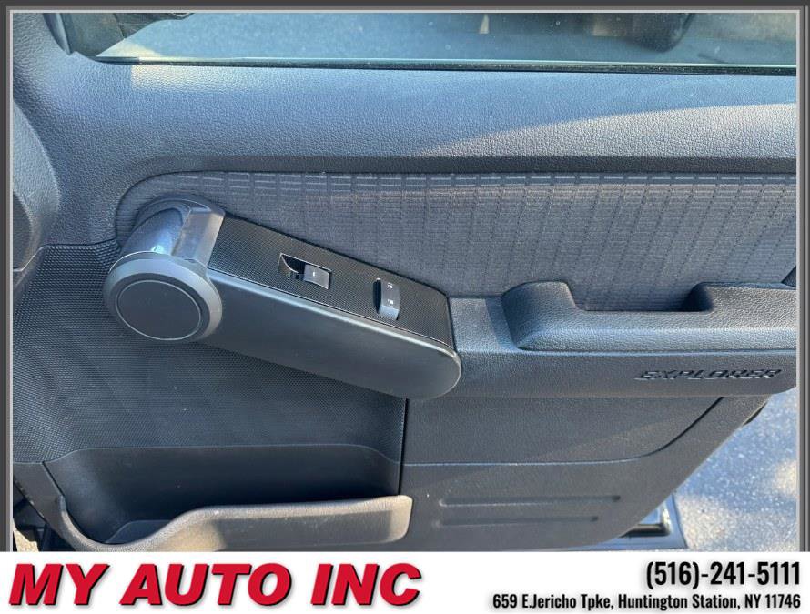 Used 2010 Ford Explorer Sport Trac XLT image 28