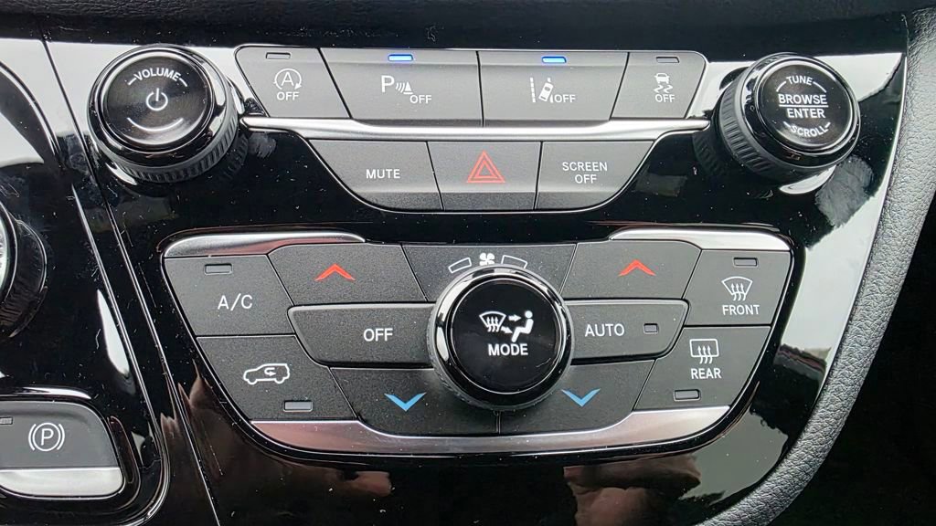 New 2026 Chrysler Pacifica Select w/ S Appearance Package image 36