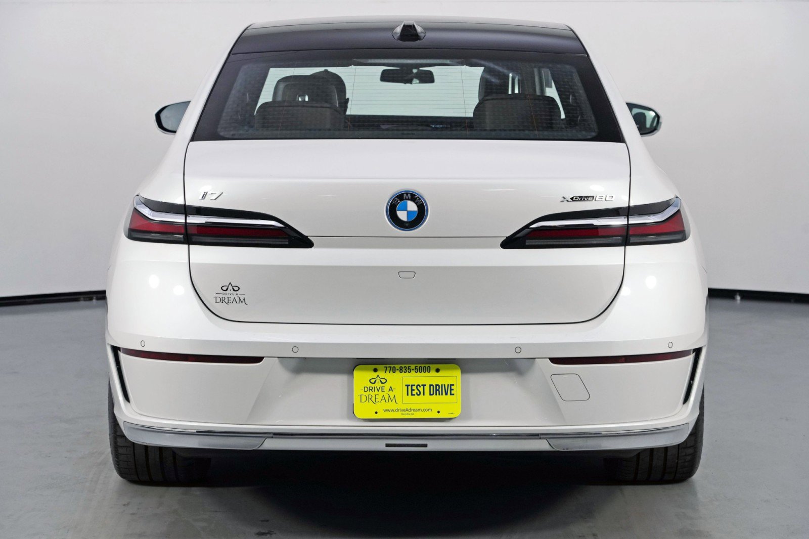 Used 2023 BMW i7 xDrive60 AWD/4WD image 59