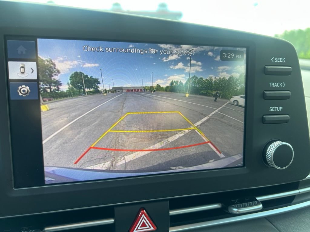 Used 2024 Hyundai Elantra SE FWD image 21