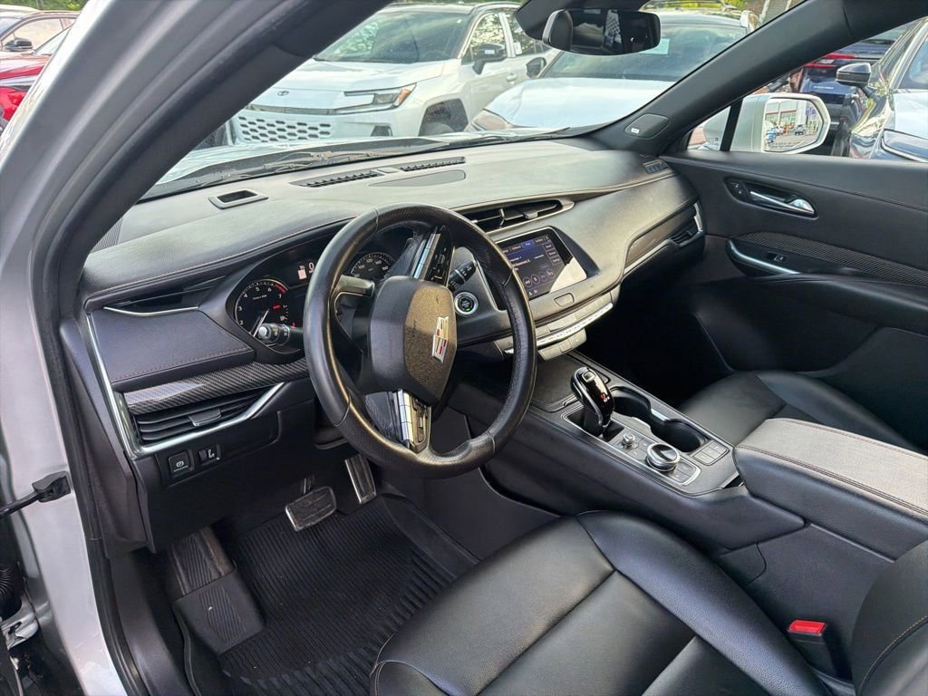 Used 2020 Cadillac XT4 Sport w/ Driver Awareness Package AWD/4WD image 23