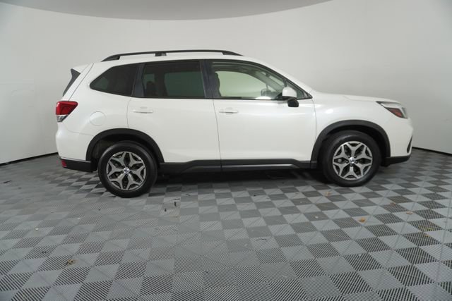 Used 2021 Subaru Forester Premium image 8