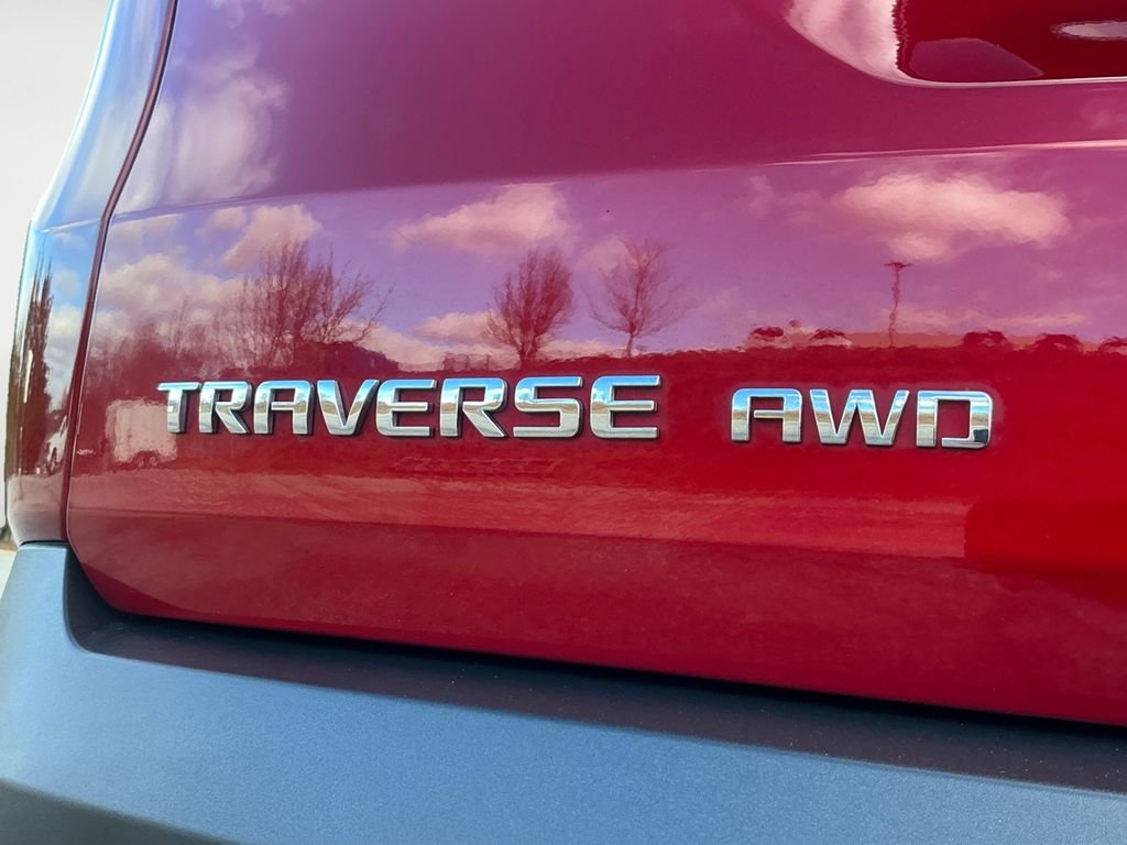 Used 2023 Chevrolet Traverse LT w/ LT Premium Package image 19