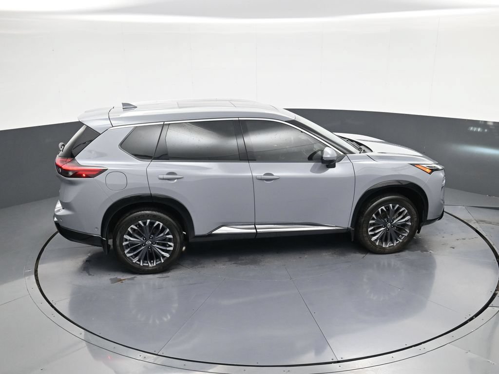Used 2024 Nissan Rogue Platinum w/ Platinum Premium Package FWD image 31
