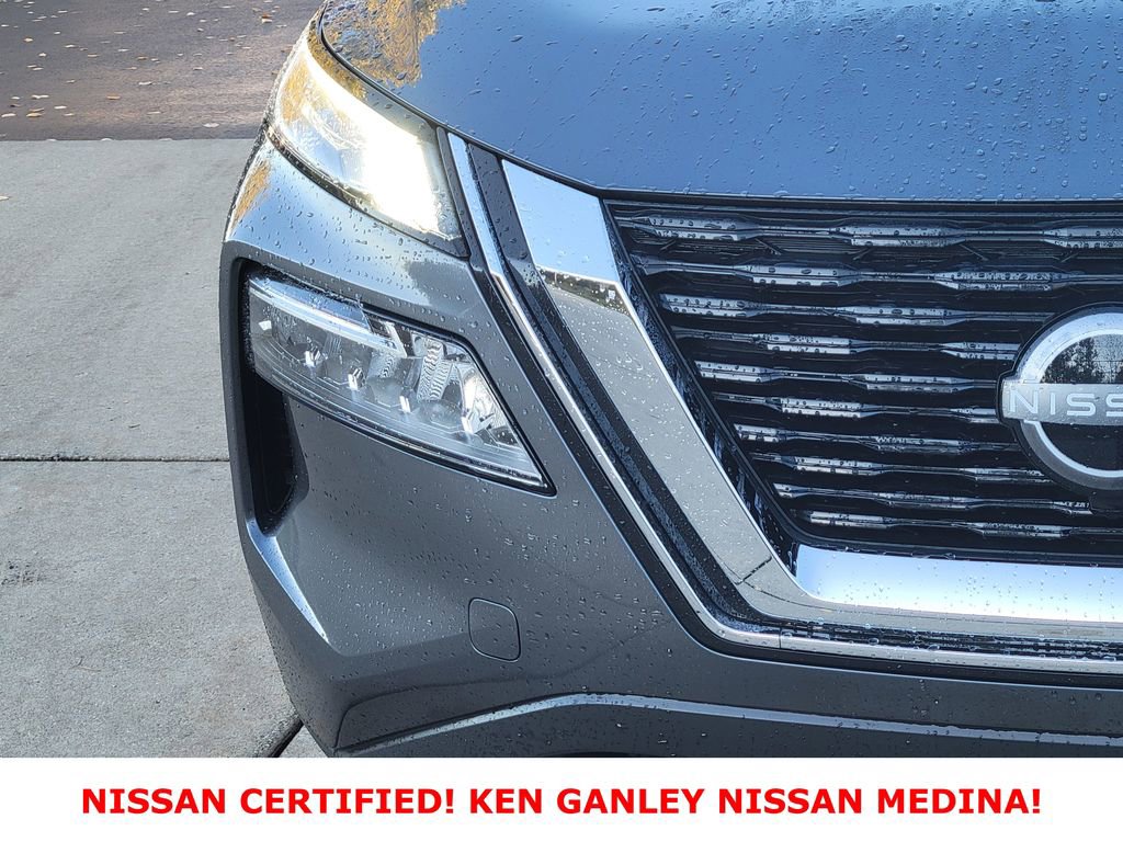Certified 2023 Nissan Rogue SV image 9