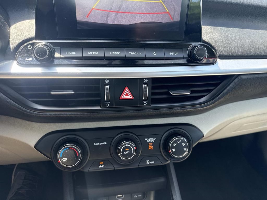 Used 2022 Kia Forte LXS FWD image 21