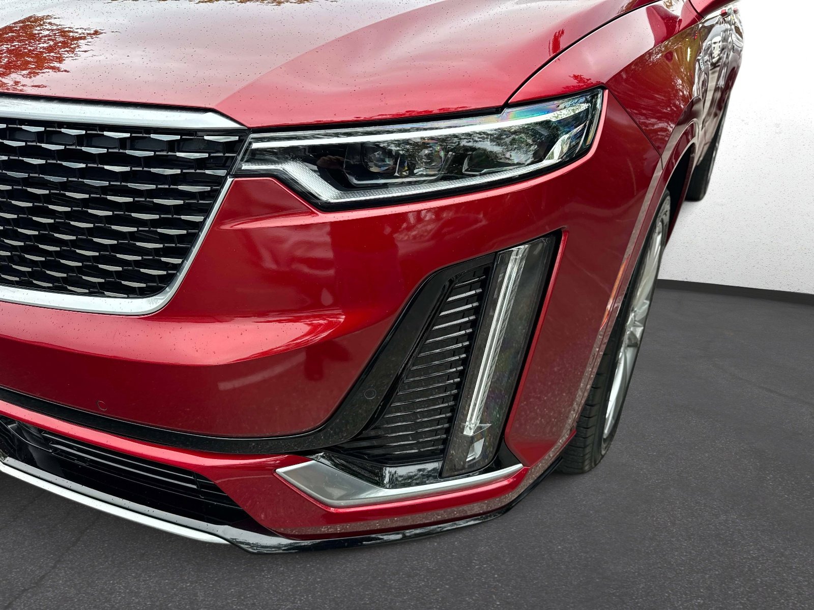 Used 2024 Cadillac XT6 Premium Luxury w/ Technology Package image 9