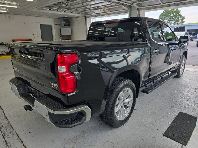 Used 2021 Chevrolet Silverado 1500 LTZ w/ LTZ Premium Package AWD/4WD image 6
