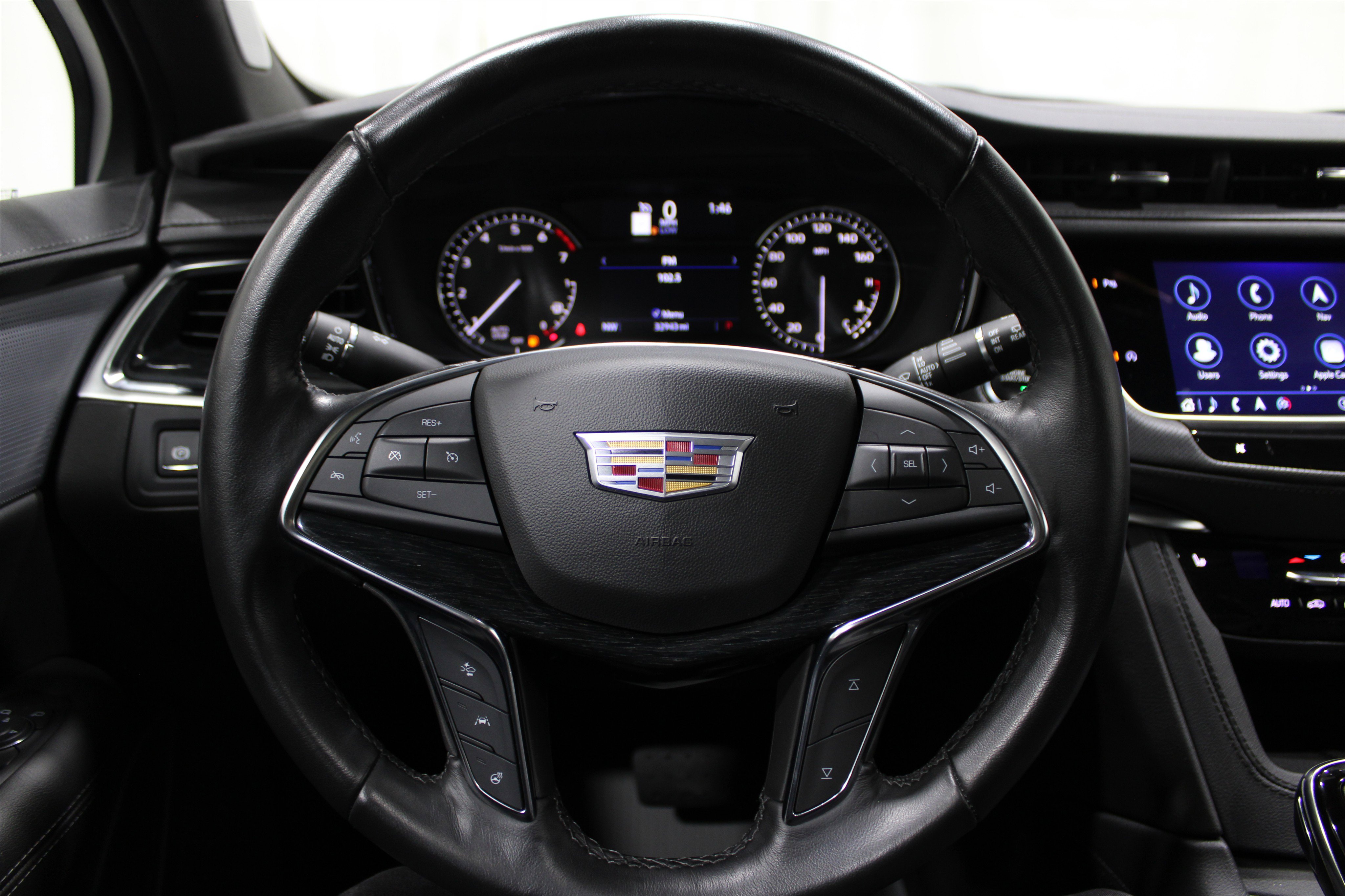 Used 2022 Cadillac XT5 Premium Luxury w/ LPO, Floor Liner Package image 10