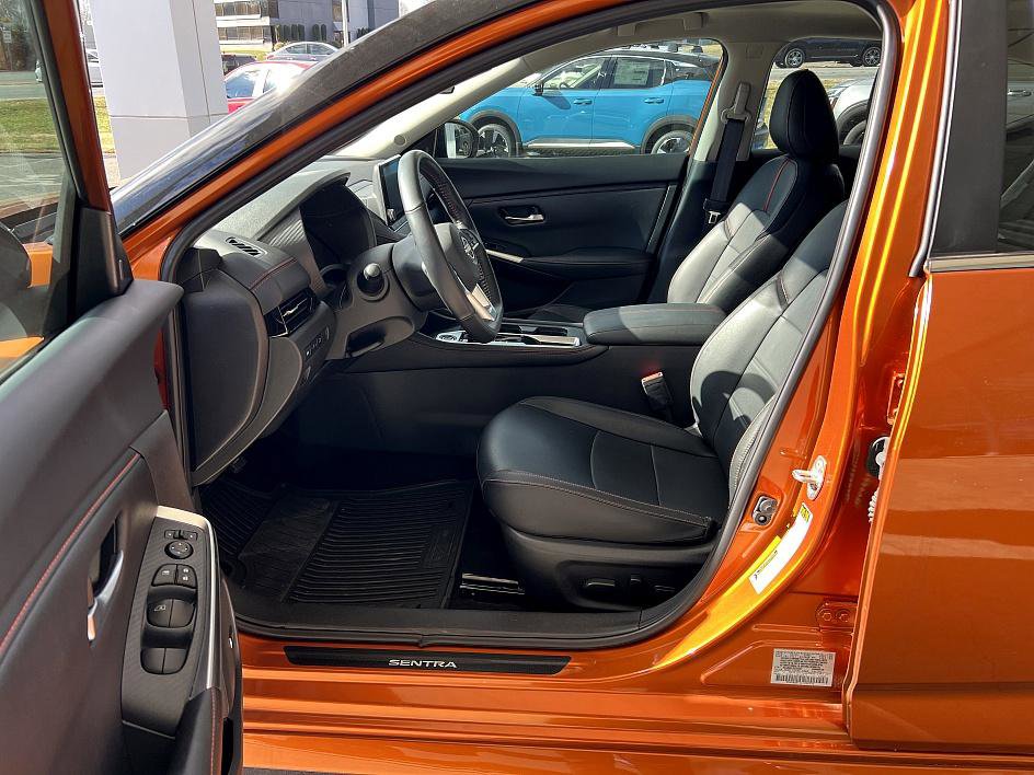 Certified 2025 Nissan Sentra SR w/ SR Premium Package image 11