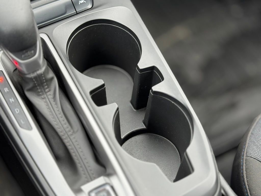 Used 2024 Chevrolet Trax LS w/ LS Convenience Package FWD image 13