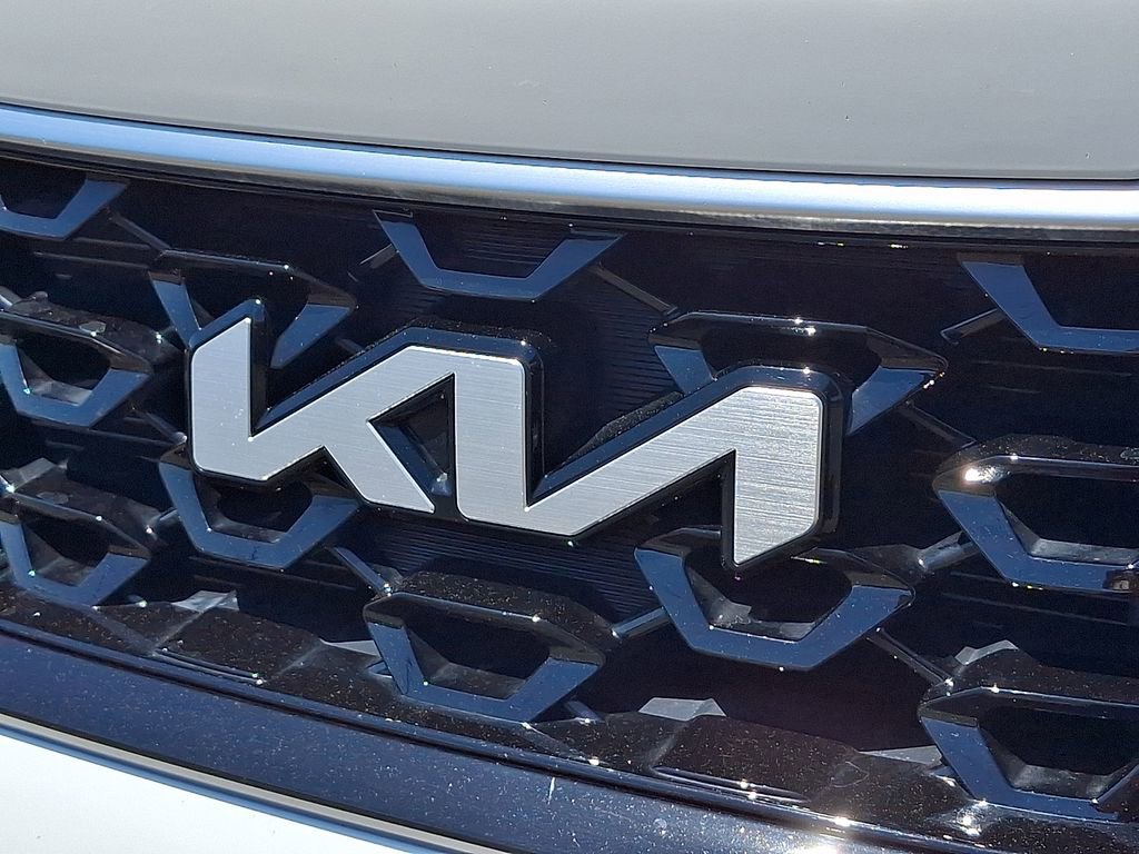 Certified 2023 Kia Sorento EX AWD/4WD image 30