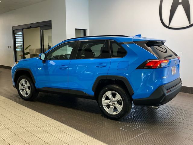 Used 2021 Toyota RAV4 XLE AWD/4WD image 4