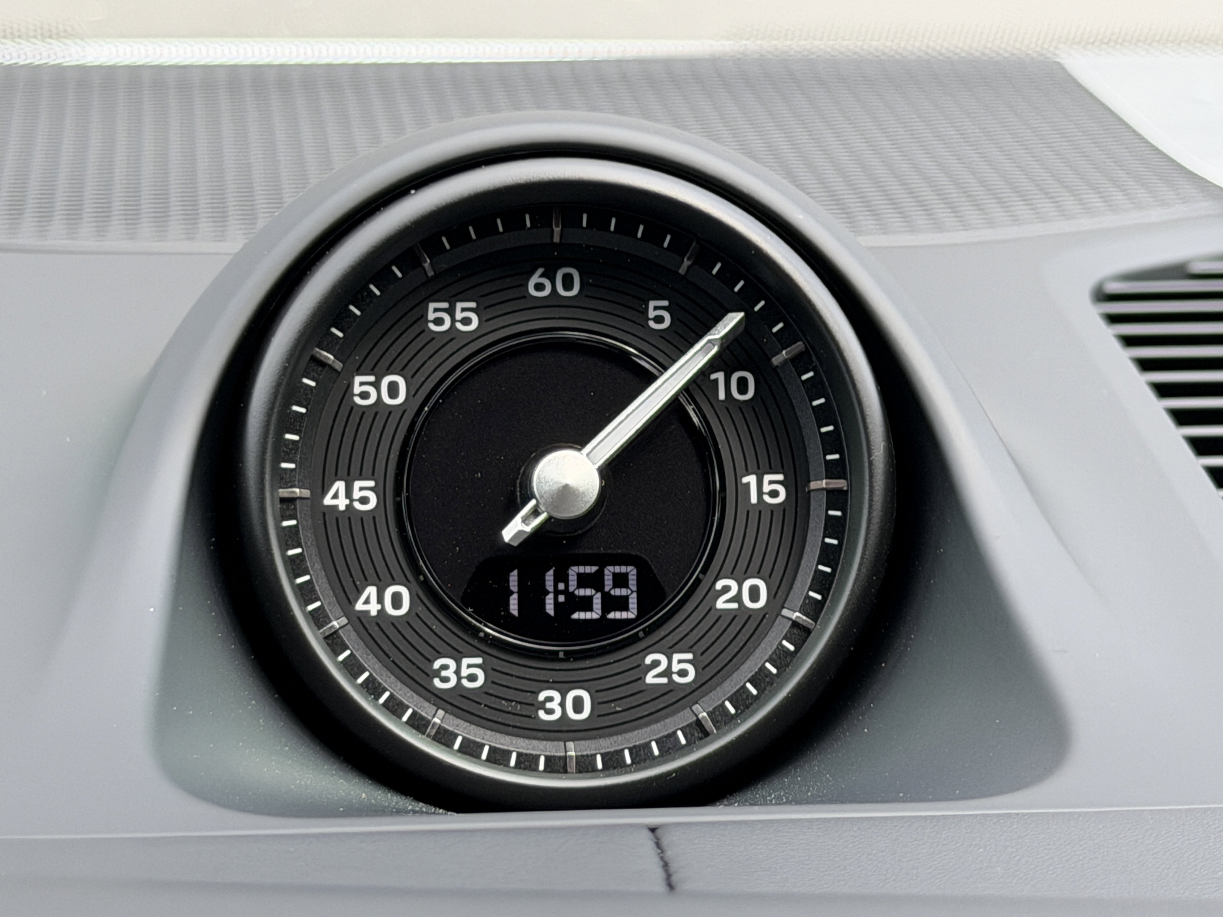 New 2026 Porsche Cayenne Coupe image 28