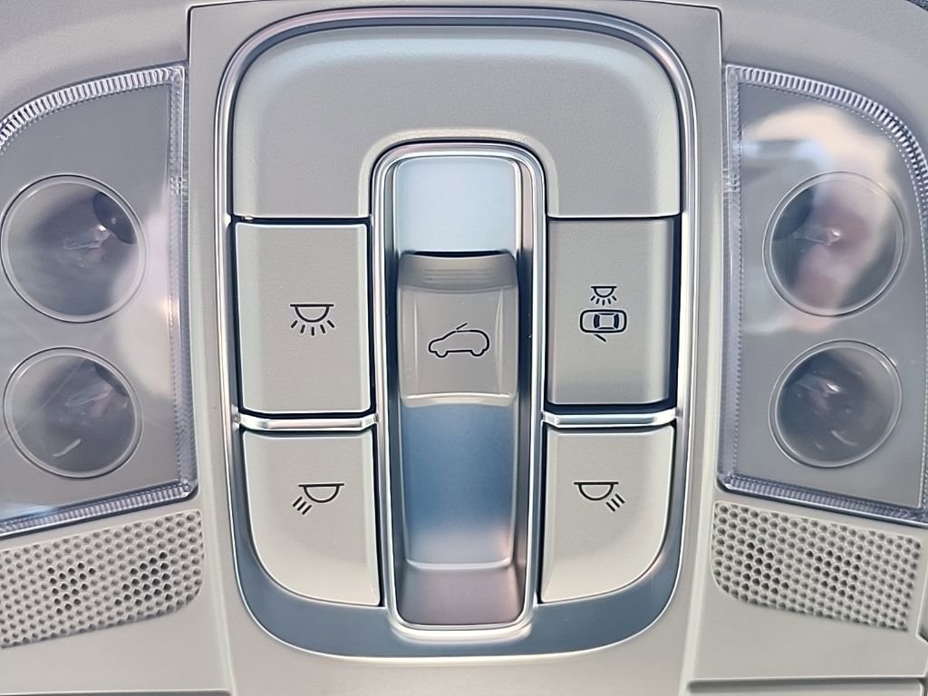 Used 2019 Hyundai Santa Fe FWD image 39