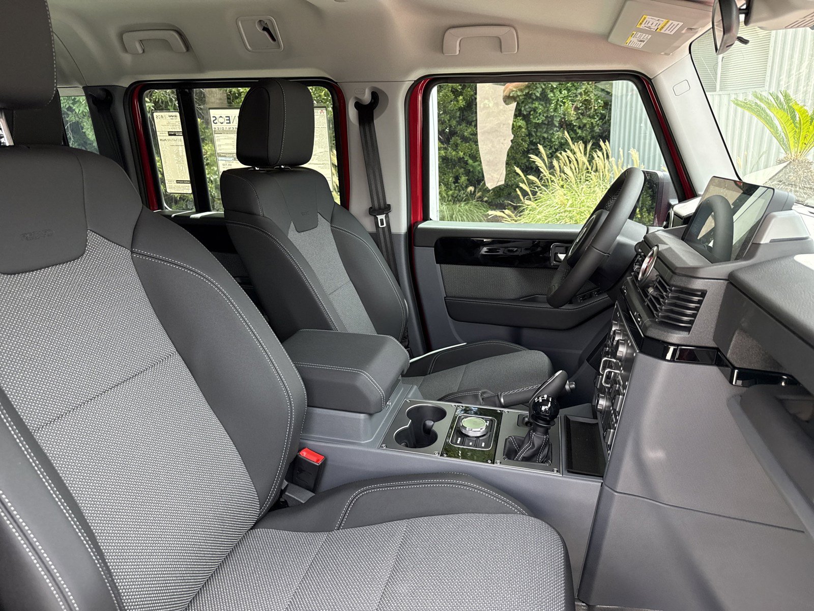 Used 2025 INEOS Grenadier Station Wagon AWD/4WD image 33