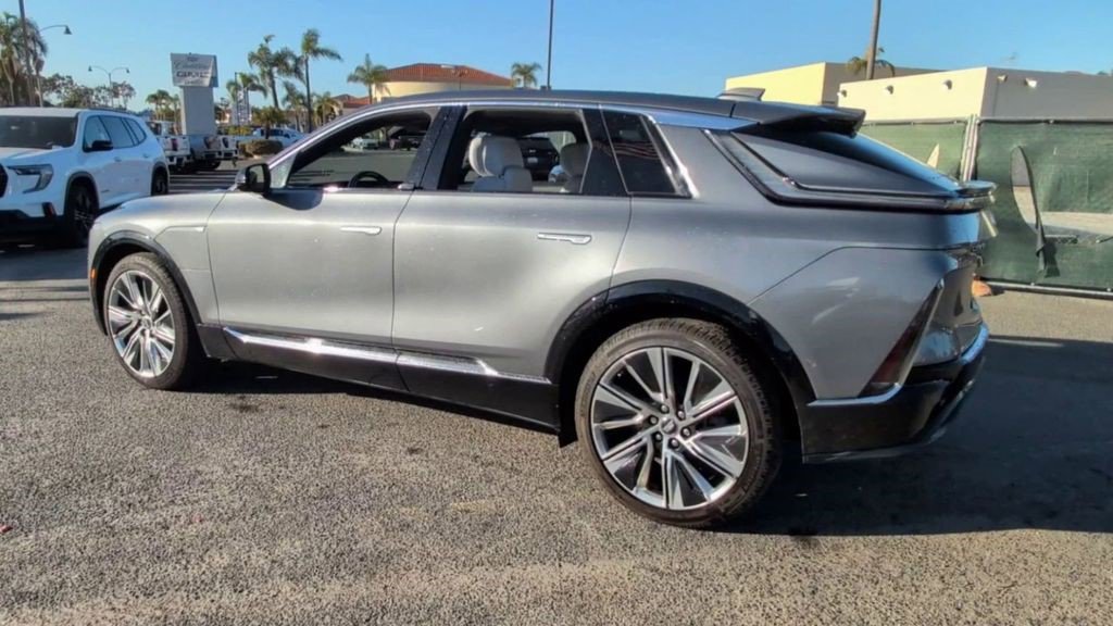 Certified 2023 Cadillac Lyriq 2WD image 8