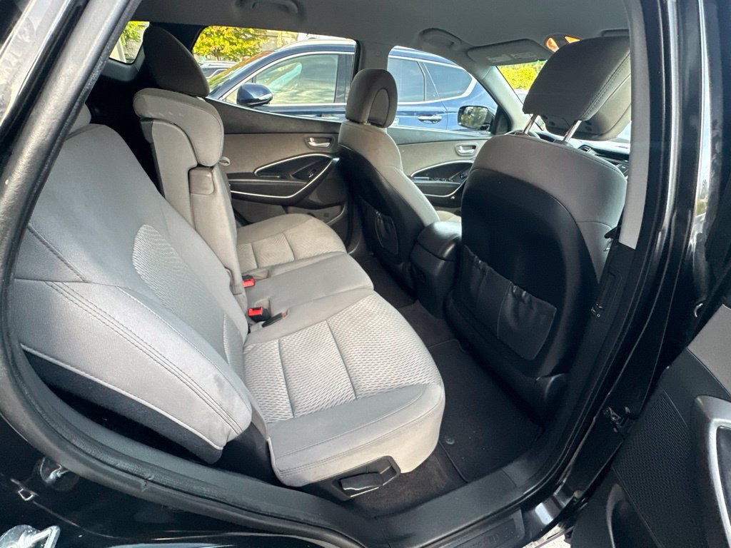 Used 2017 Hyundai Santa Fe Sport FWD image 30
