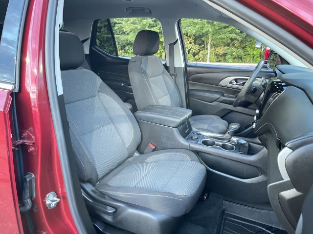 Certified 2021 Chevrolet Traverse LT FWD image 26