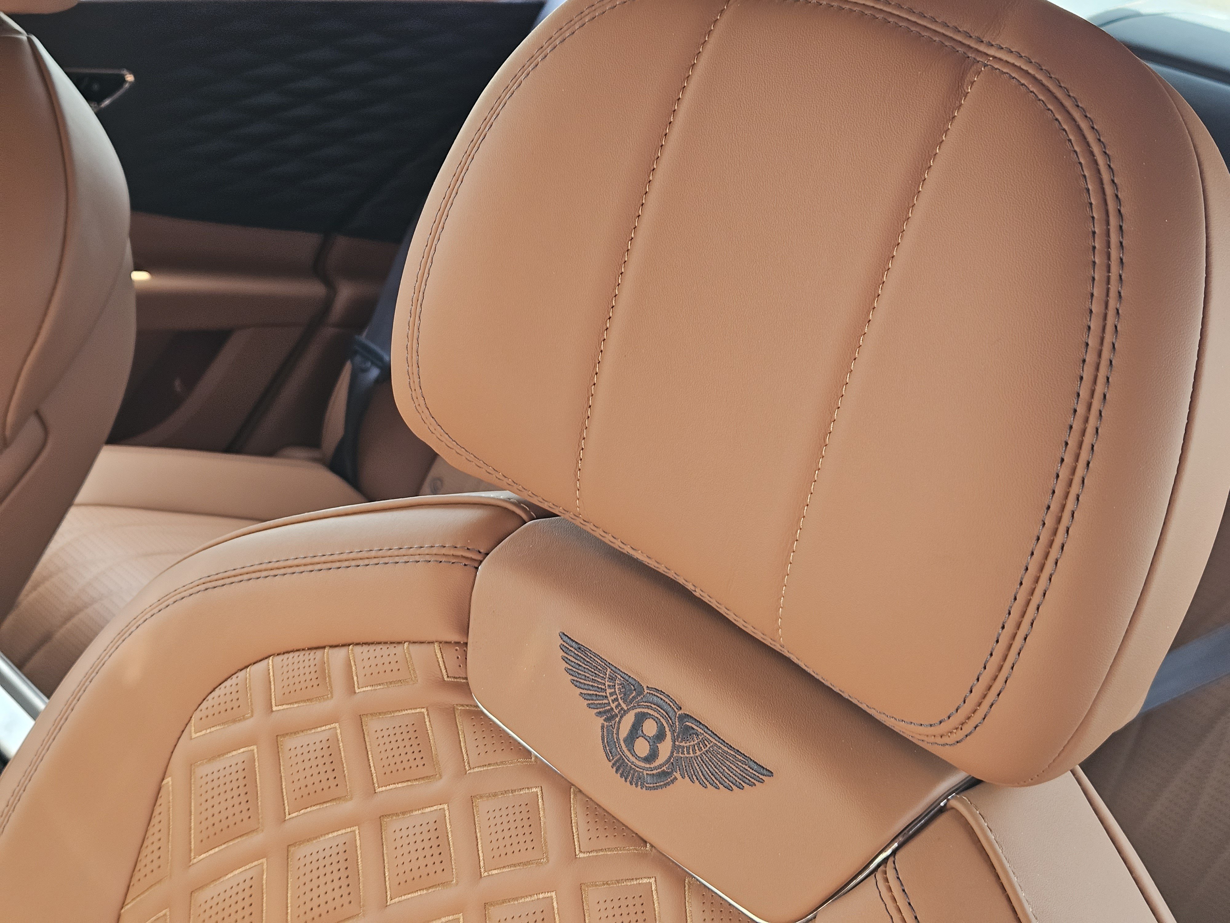 Used 2022 Bentley Flying Spur V8 AWD/4WD image 17