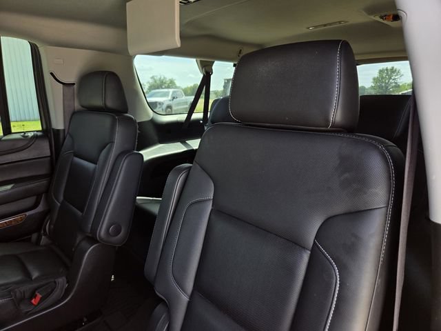 Used 2019 Chevrolet Suburban Premier AWD/4WD image 34