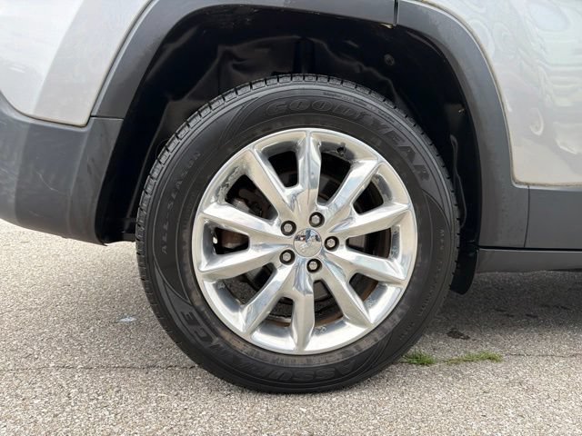 Used 2016 Jeep Cherokee Limited AWD/4WD image 33