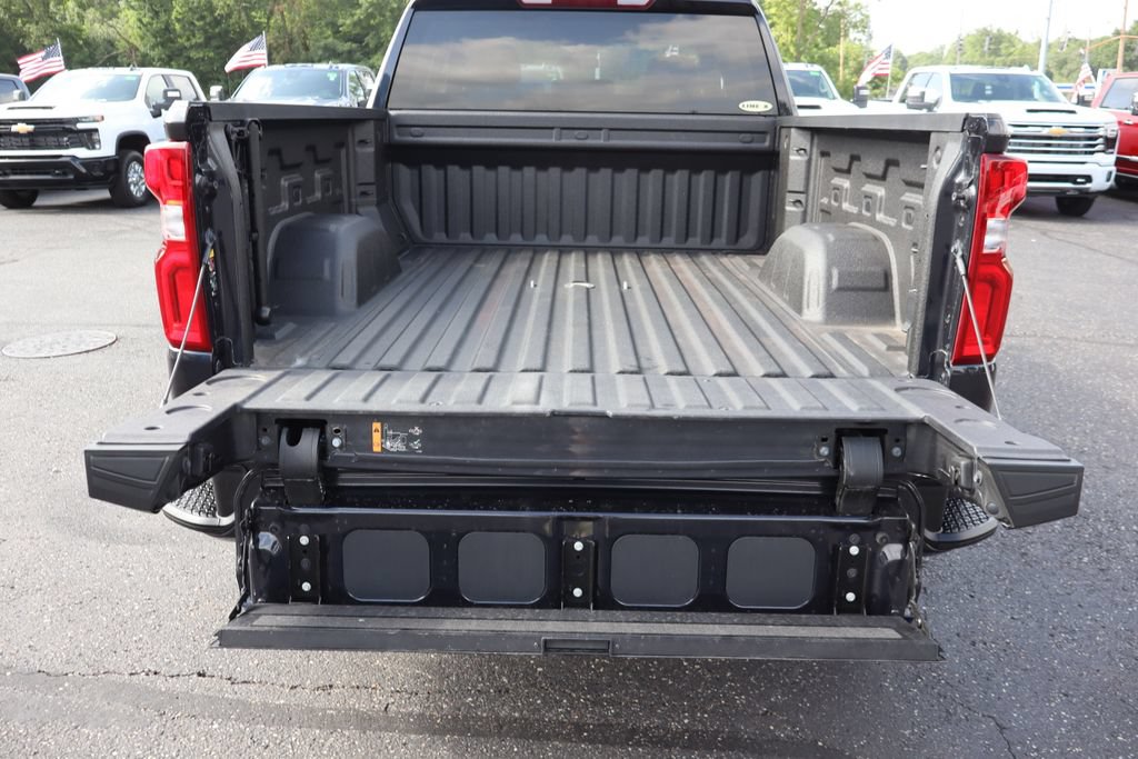 Used 2023 Chevrolet Silverado 1500 RST AWD/4WD image 25