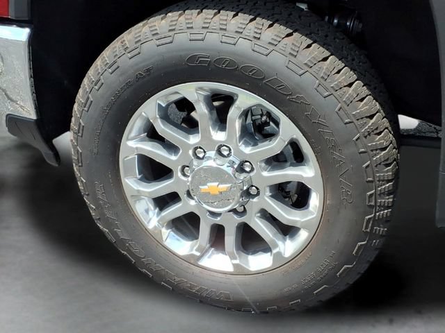 Used 2025 Chevrolet Silverado 2500 LTZ w/ LTZ Plus Package AWD/4WD image 17