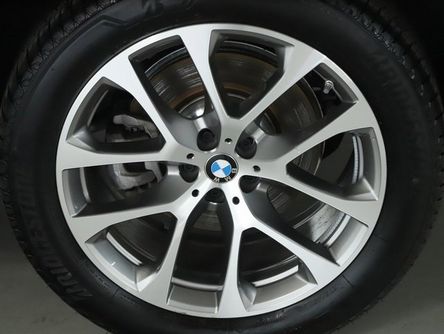 Used 2026 BMW X5 xDrive40i w/ Climate Comfort Package image 40
