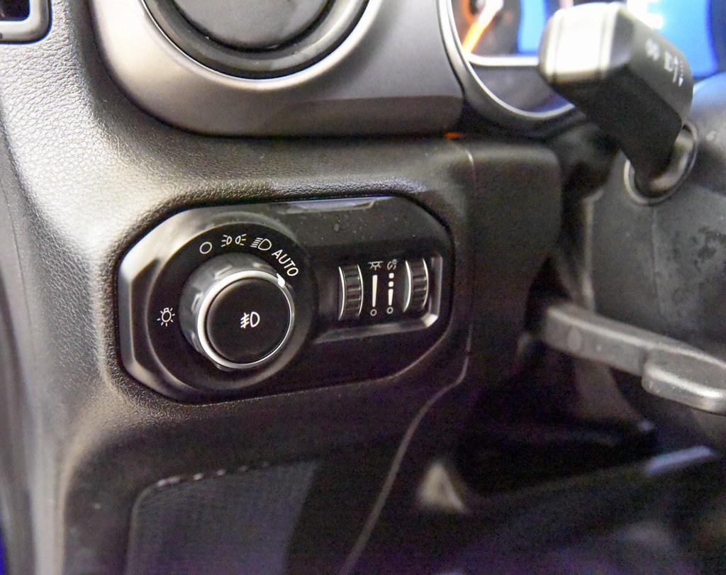 Used 2020 Jeep Wrangler Sport image 15