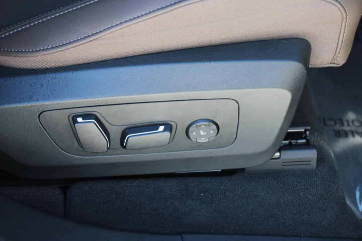 Used 2025 BMW X3 xDrive30i w/ Premium Package image 21