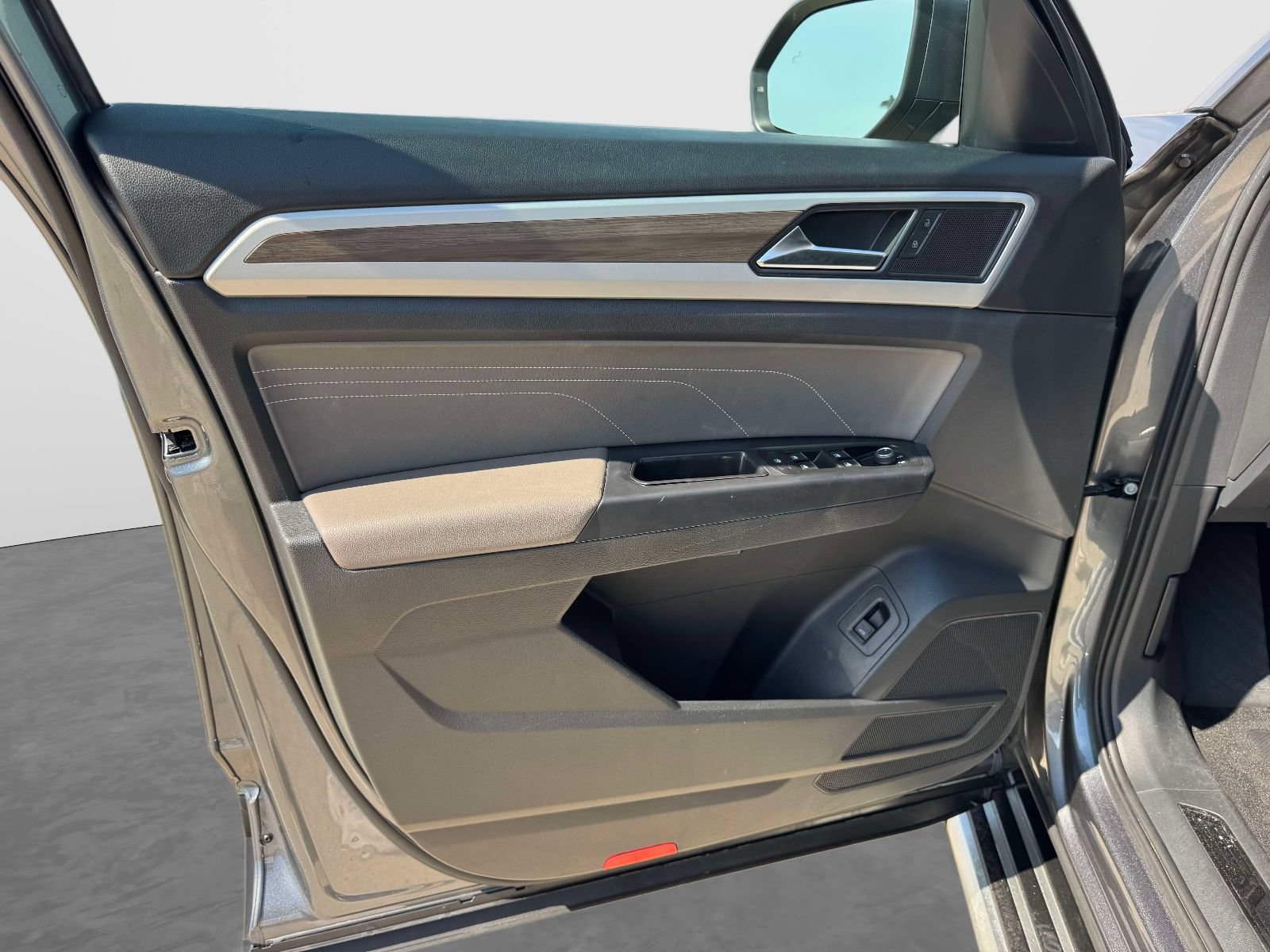 Certified 2021 Volkswagen Atlas SEL AWD/4WD image 17