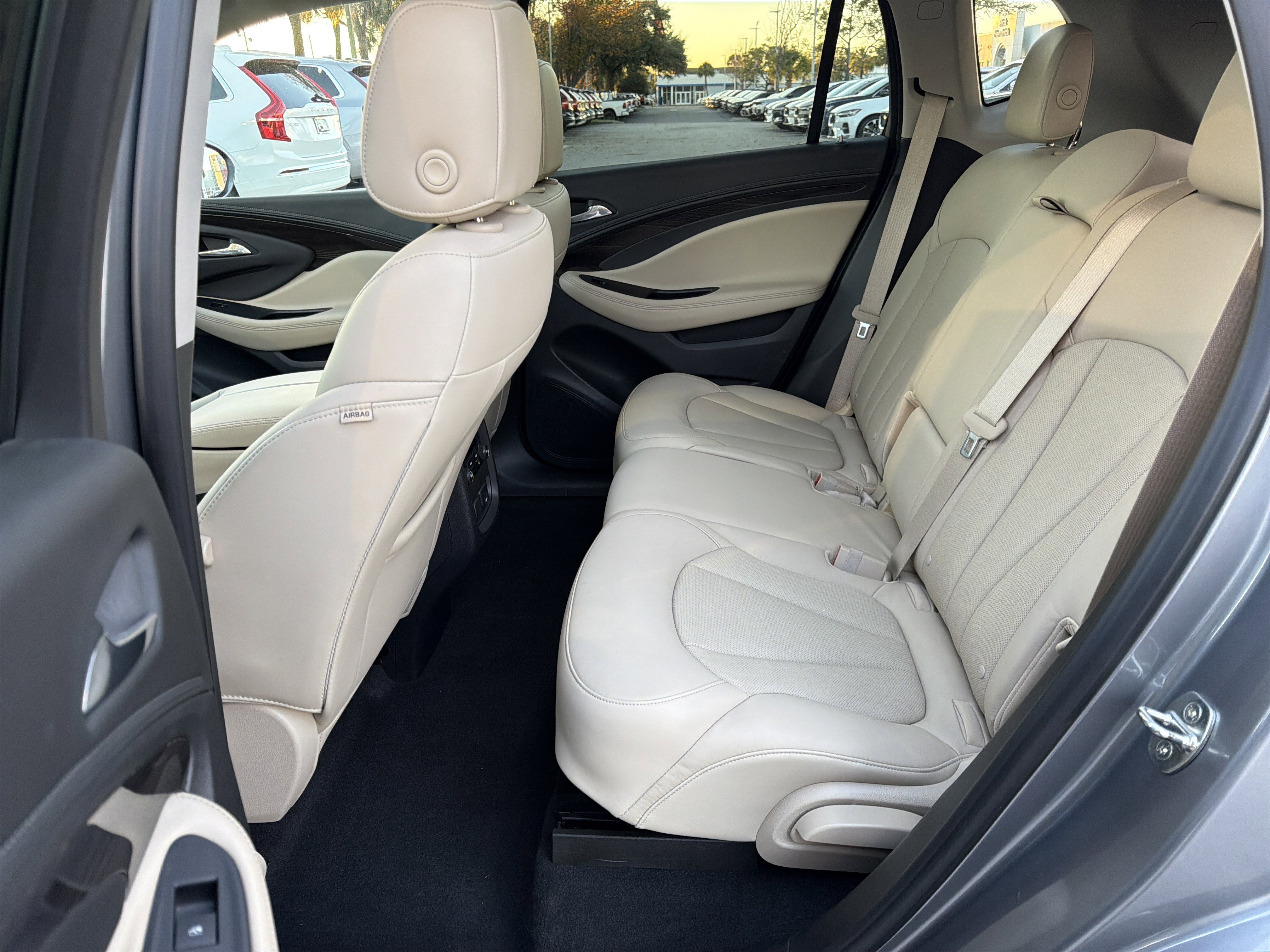 Used 2019 Buick Envision Essence image 32