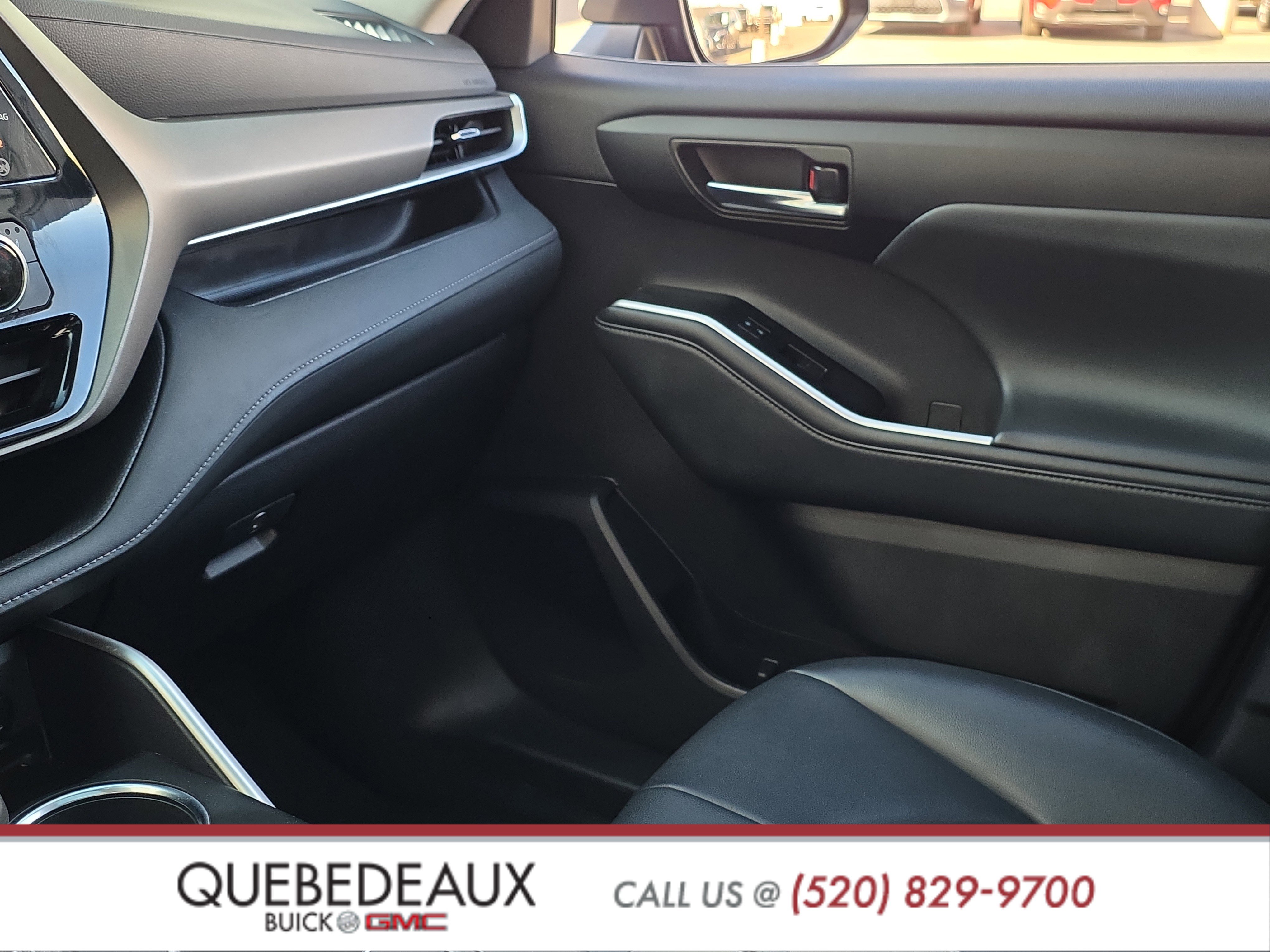 Used 2022 Toyota Highlander XLE image 28