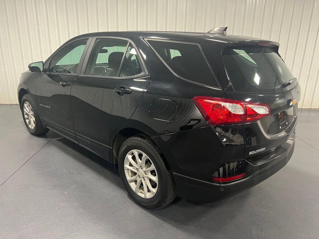 Used 2021 Chevrolet Equinox LS image 15