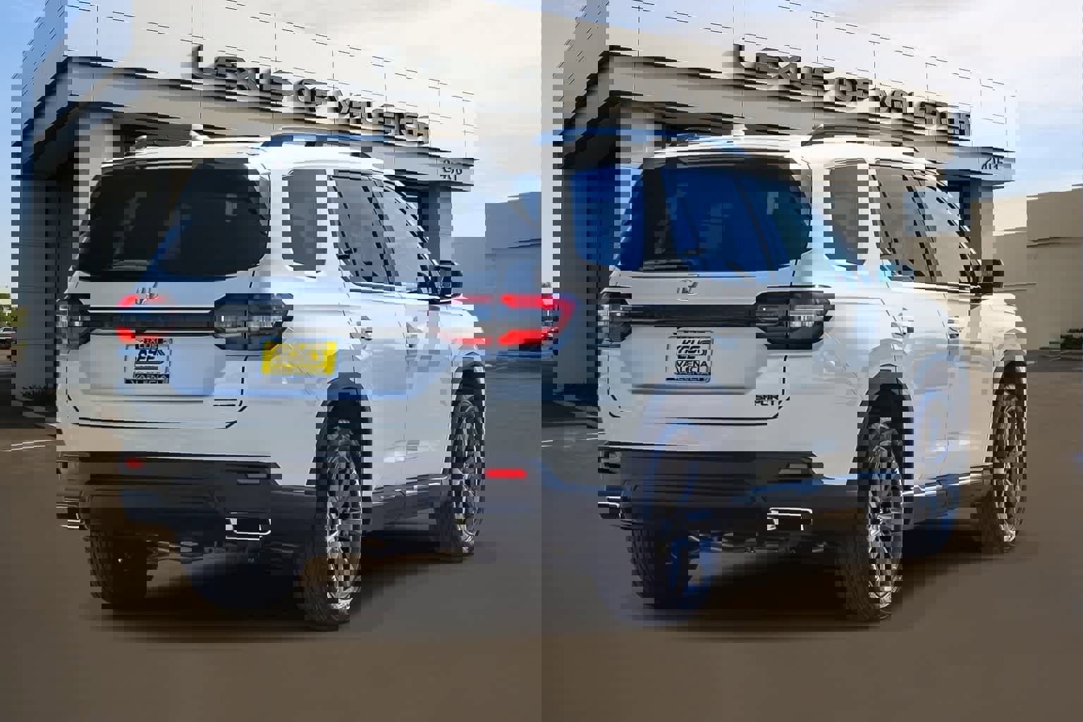 Used 2025 Honda Pilot Sport image 4