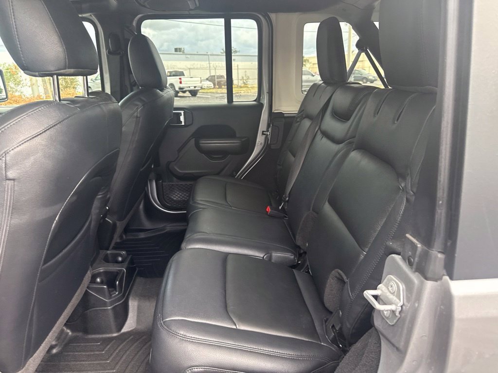 Used 2018 Jeep Wrangler Unlimited Sport S AWD/4WD image 9