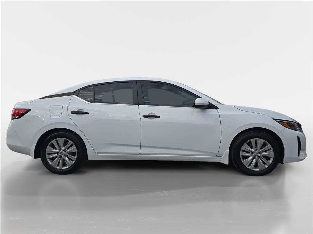 Used 2024 Nissan Sentra S image 6