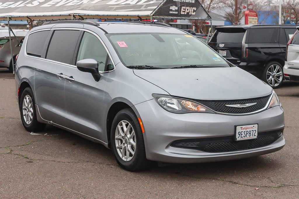 Used 2021 Chrysler Voyager Lxi image 5