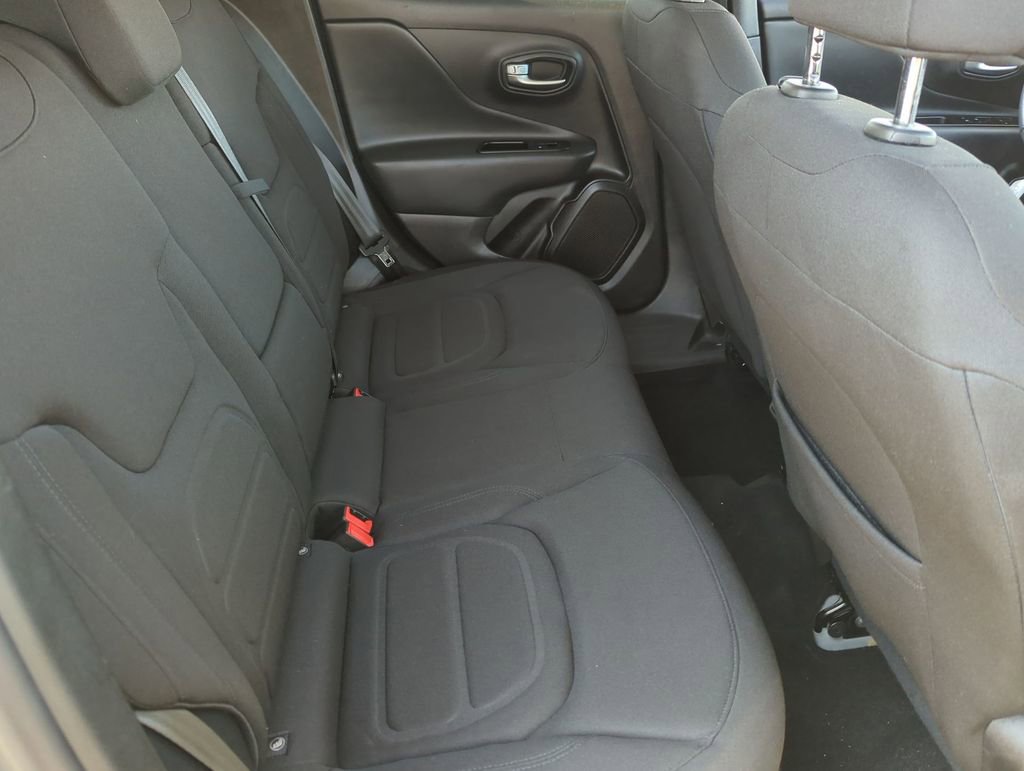 Used 2022 Jeep Renegade Latitude w/ Convenience Group image 24