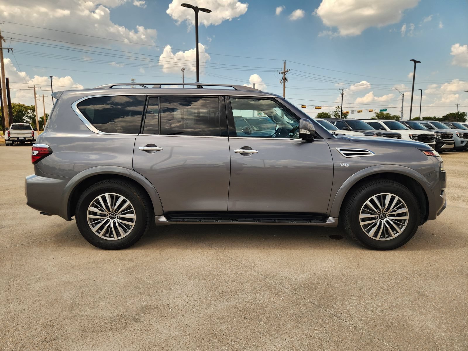 Used 2021 Nissan Armada SL w/ Captain's Chairs Package RWD image 7
