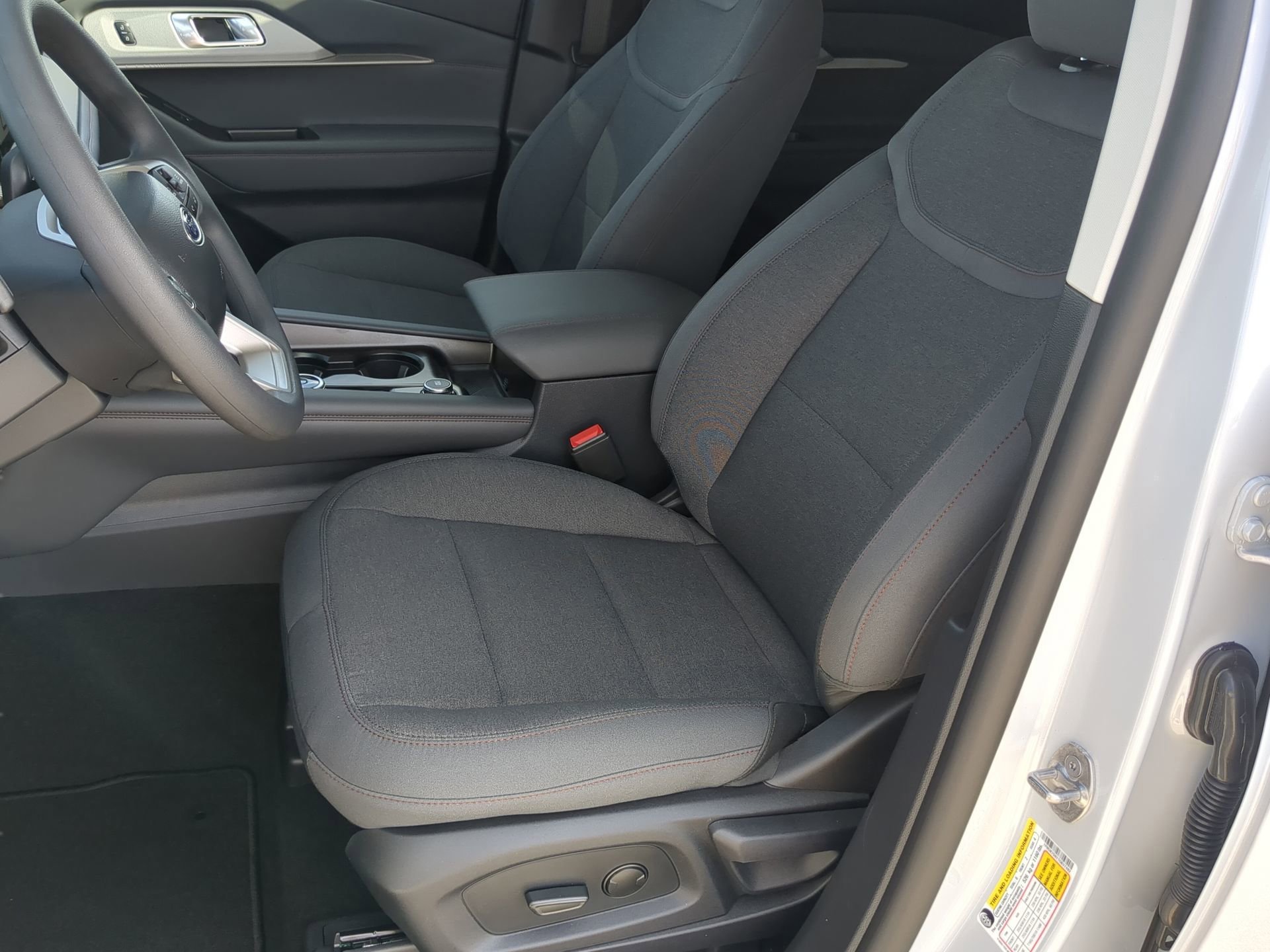 New 2026 Ford Explorer Active RWD image 60